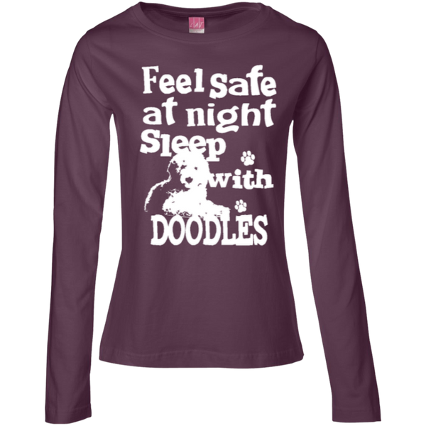 Feel Safe At Night - Ladies Long Sleeve T-Shirt